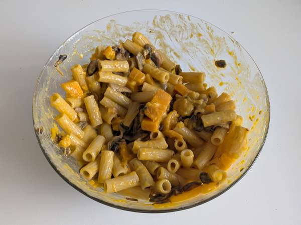 Ovnbagt pasta med græskar, svampe og bechamelsauce - Forberedelse trin 7