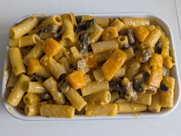 Ovnbagt pasta med græskar, svampe og bechamelsauce - Forberedelse trin 8