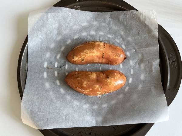 Bagt sød kartoffel med æg, feta, honning og valnødder - Forberedelse trin 1