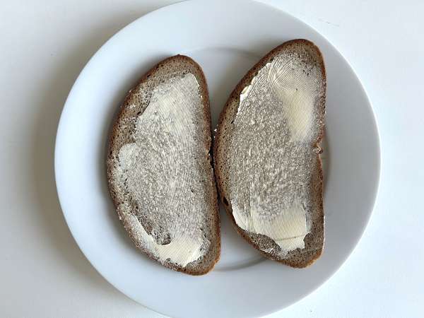 Grillet ostesandwich med champignon og revet ost - Forberedelse trin 5
