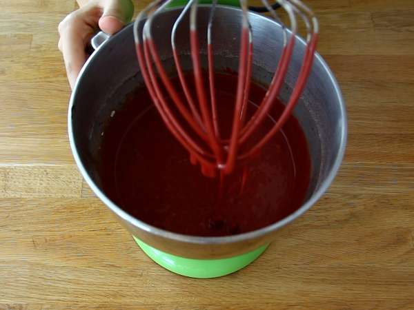 Red Velvet-kage til Halloween! - Forberedelse trin 4