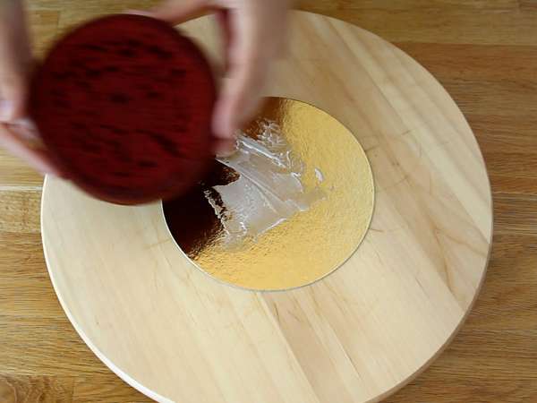 Red Velvet-kage til Halloween! - Forberedelse trin 9
