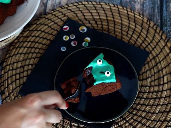 Halloween-bundtkage med en djævelsk lækker glasur - Forberedelse trin 8