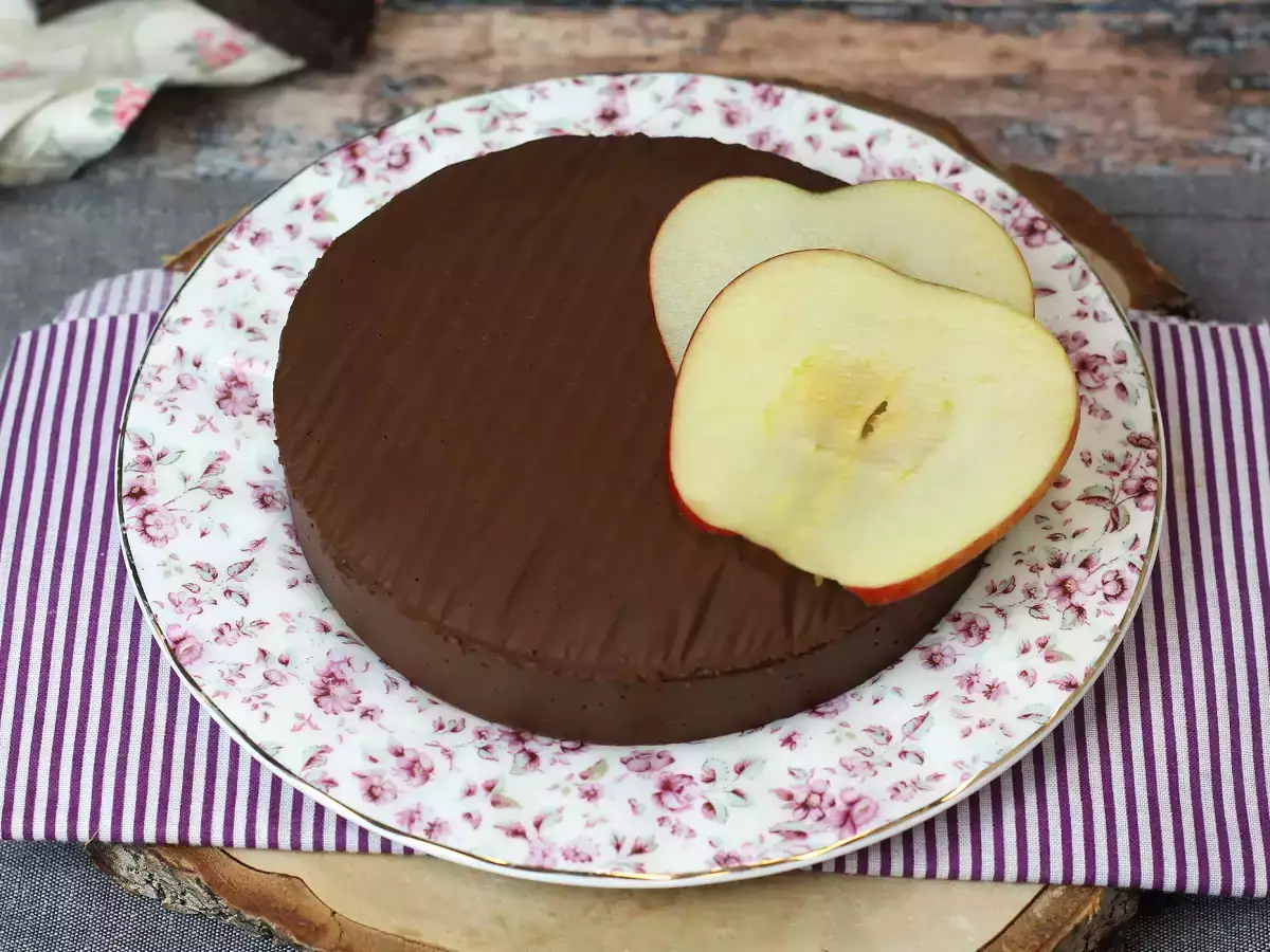 Æble- og chokoladefudge – en supernem dessert med kun 2 ingredienser! - foto 3