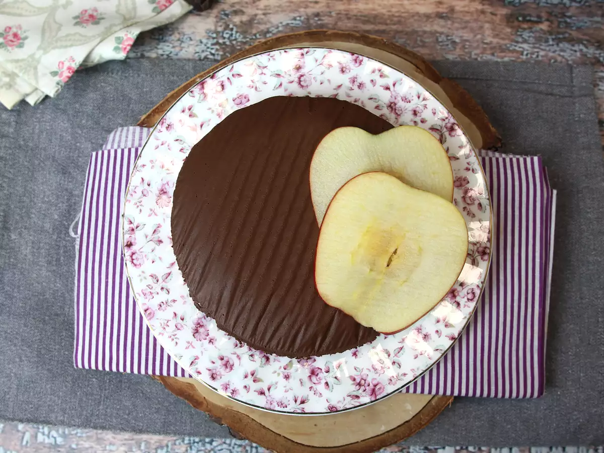 Æble- og chokoladefudge – en supernem dessert med kun 2 ingredienser! - foto 5