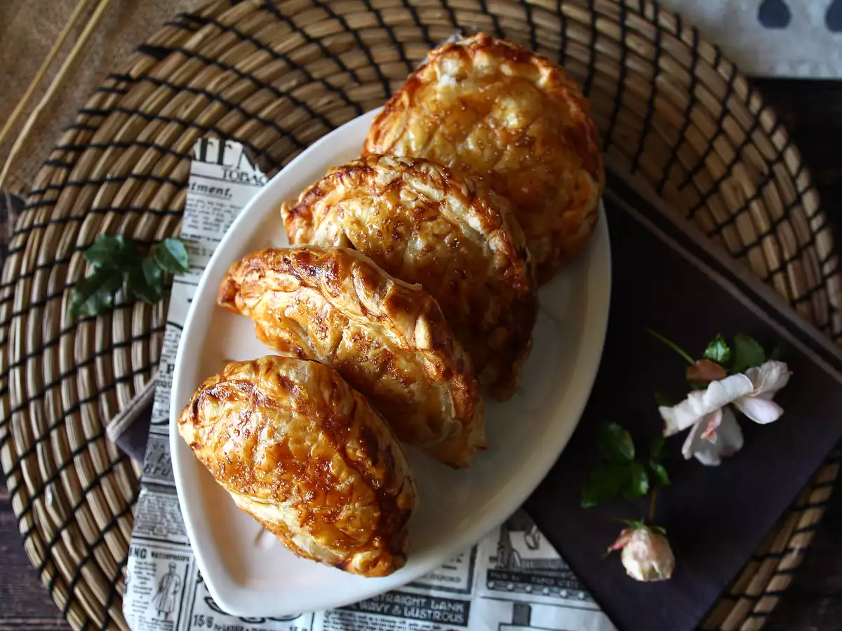 Æblehalvmåner med hasselnøddecreme til helligtrekonger - foto 4