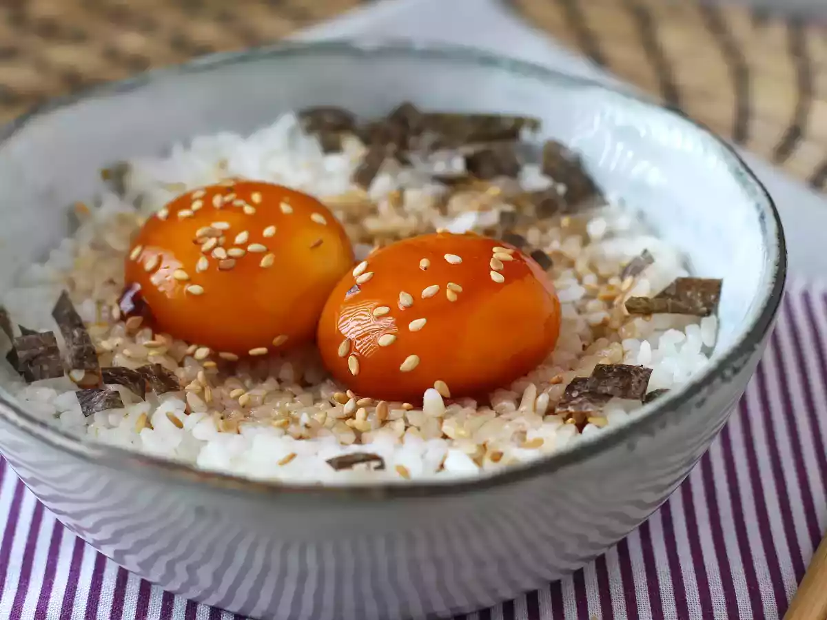 Æggeblommer konserveret i sojasauce