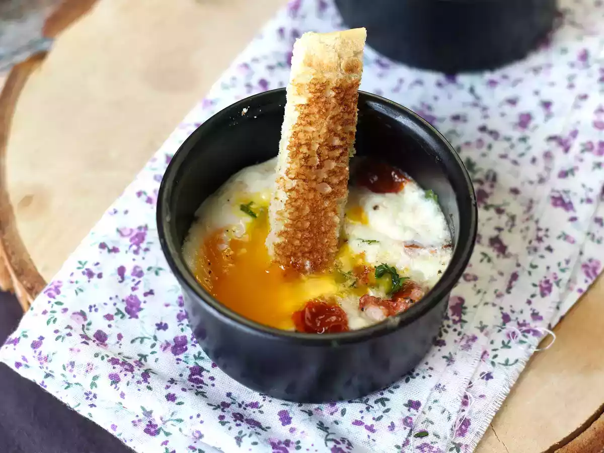 Æggegryde med gedeost og soltørrede tomater på Air Fryer!