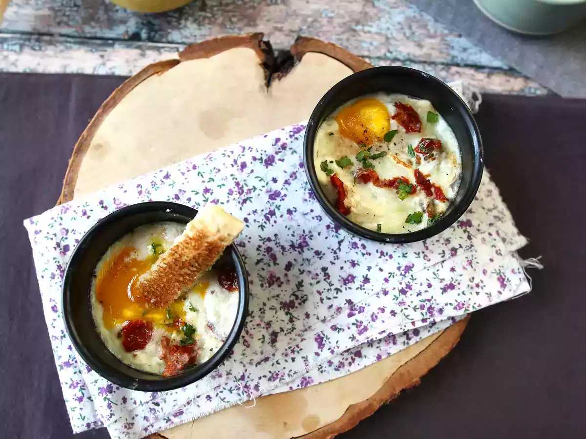 Æggegryde med gedeost og soltørrede tomater på Air Fryer! - foto 5
