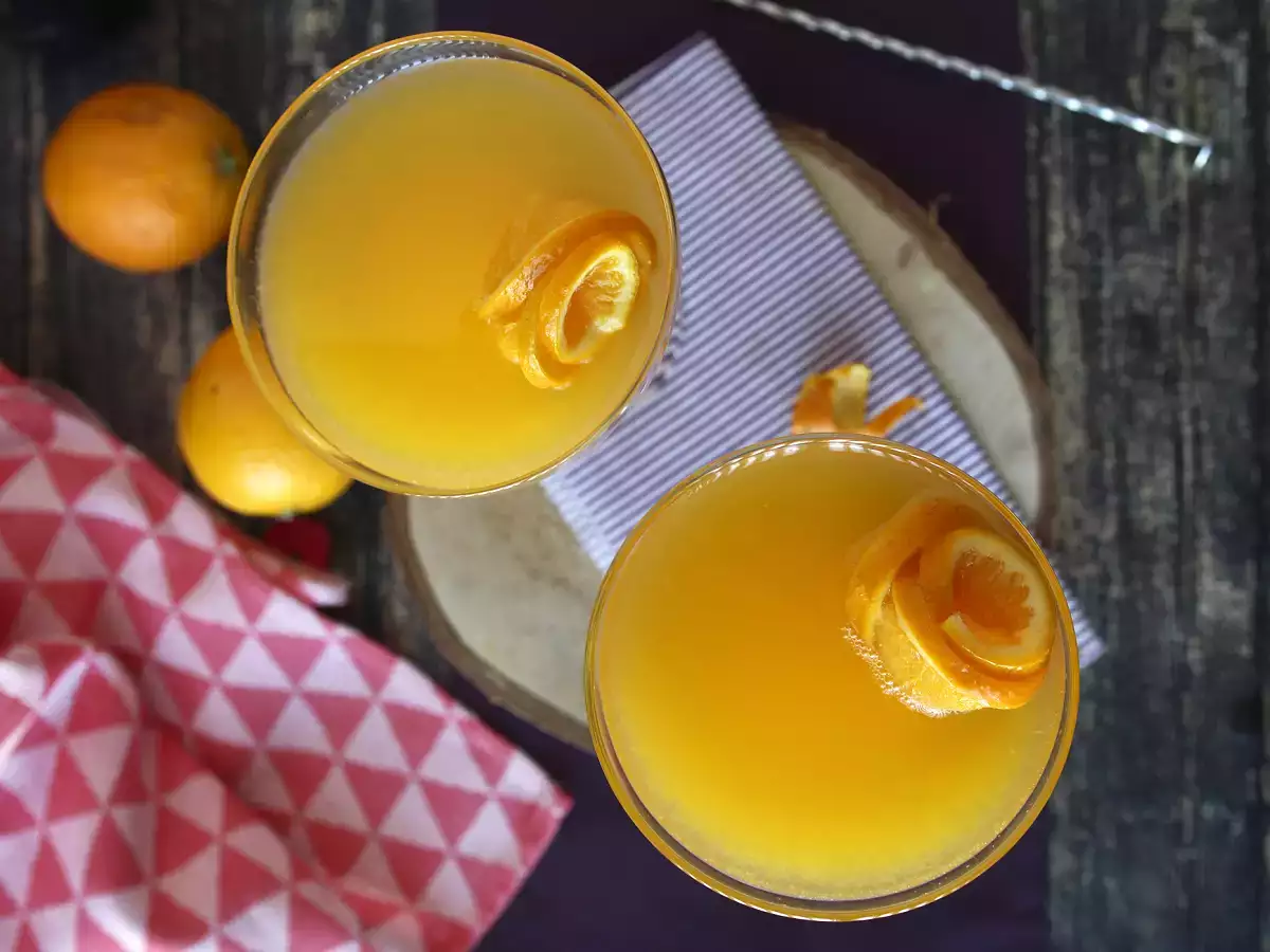 Agua de Valencia, en middelhavscocktail med cava og appelsin, som du kan lave derhjemme. - foto 6