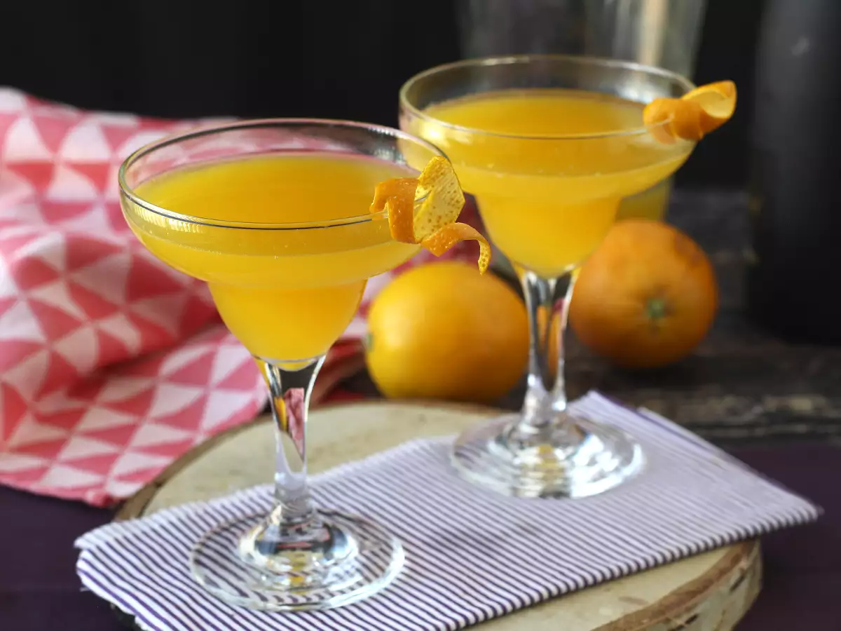 Agua de Valencia, en middelhavscocktail med cava og appelsin, som du kan lave derhjemme. - foto 7