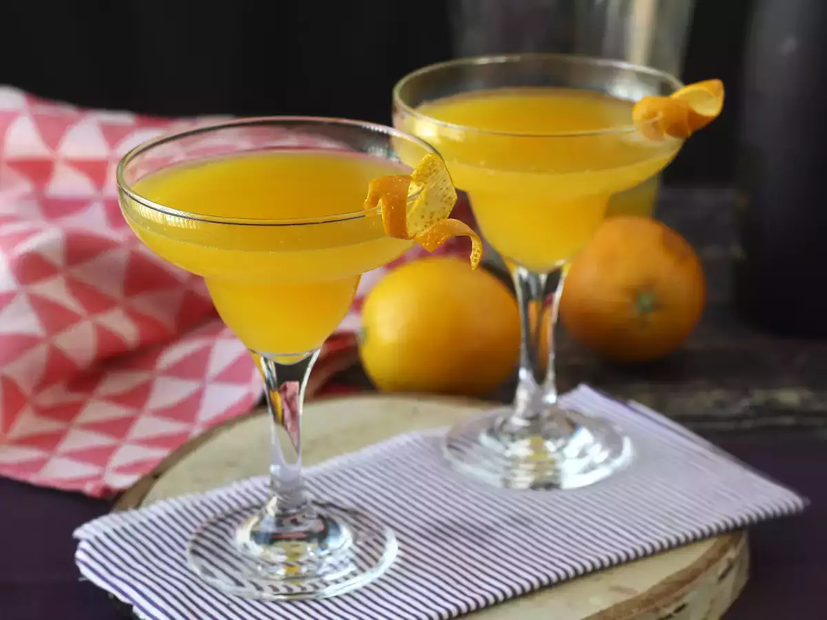 Agua de Valencia – middelhavscocktail med cava og appelsin, du nemt kan lave derhjemme - foto 7