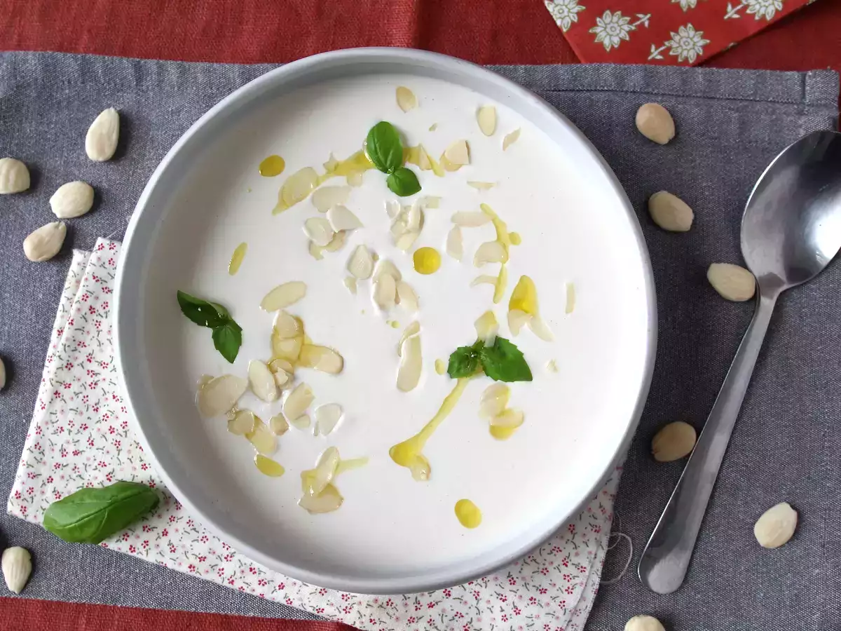 Andalusisk Ajoblanco: den kolde suppe, du altid vil have om sommeren - foto 5