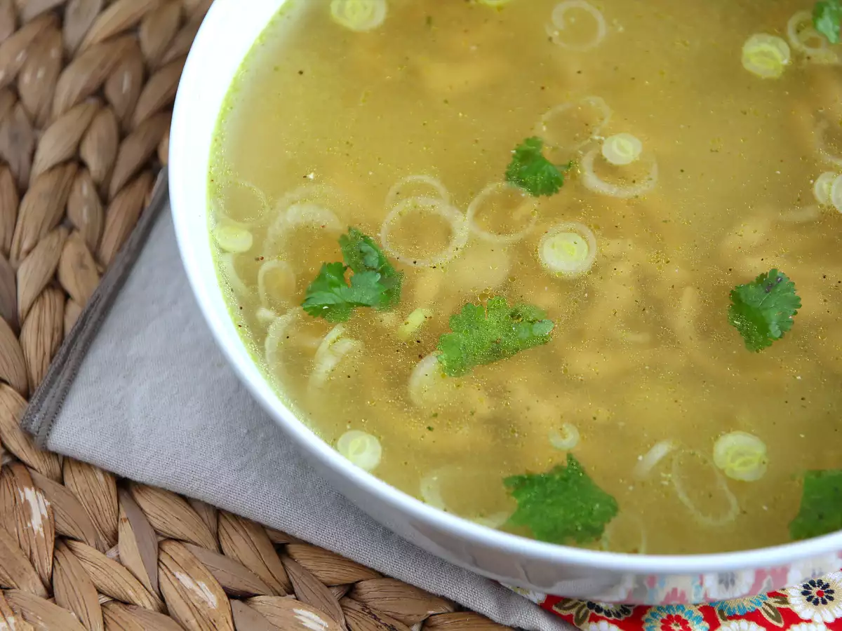Asiatisk kyllingesuppe – ekstra smagfuld og varmende - foto 3