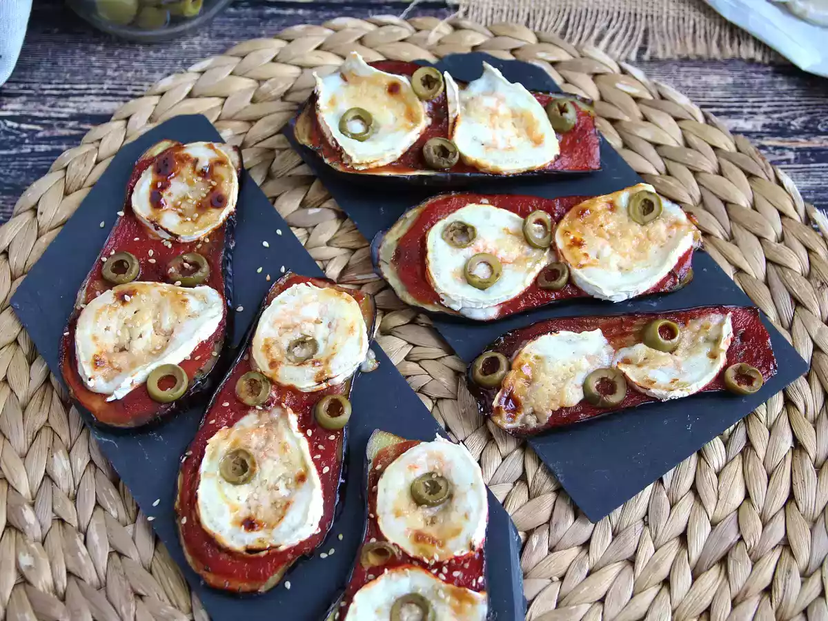 Auberginetoast med tomat- og gedeostcoulis - foto 4