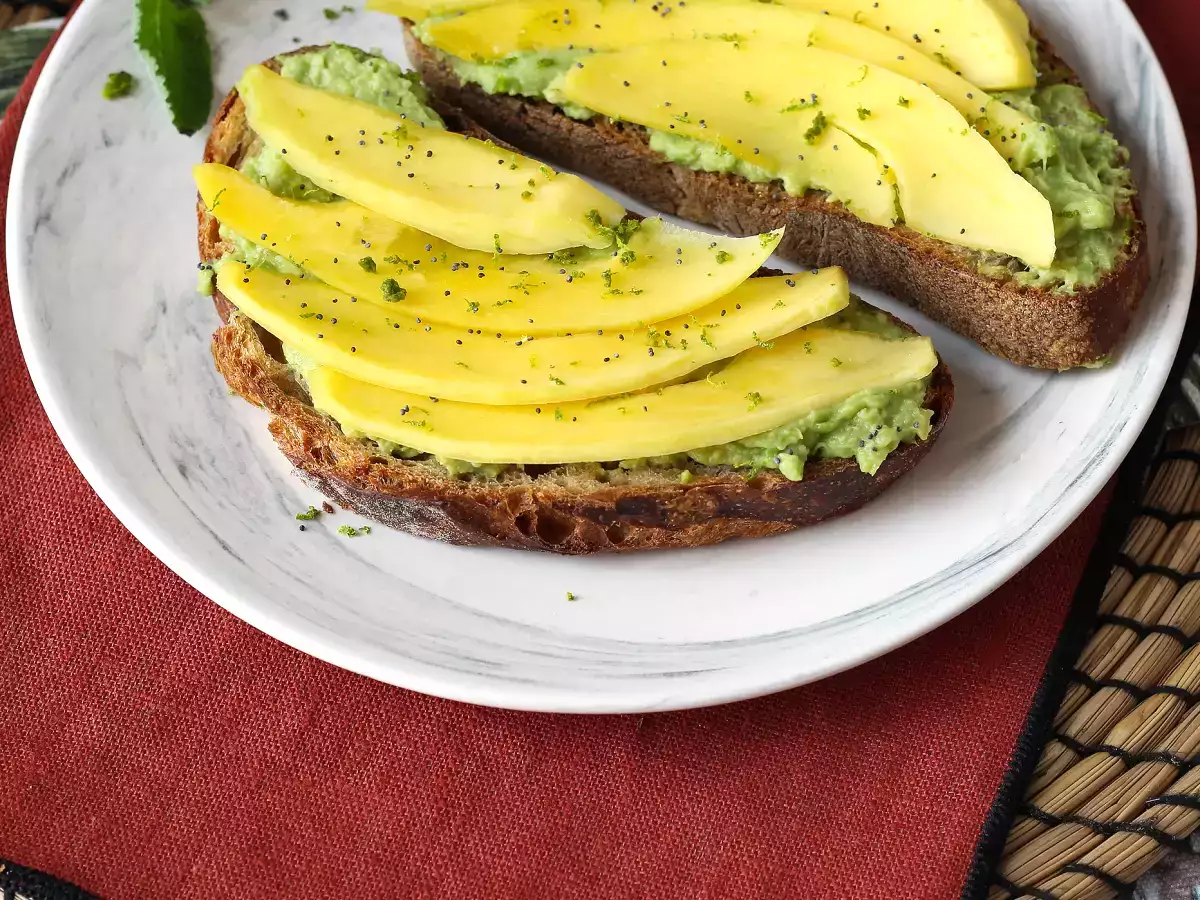 Avocado toast med mango og lime: en frisk, hurtig og velsmagende opskrift - foto 7