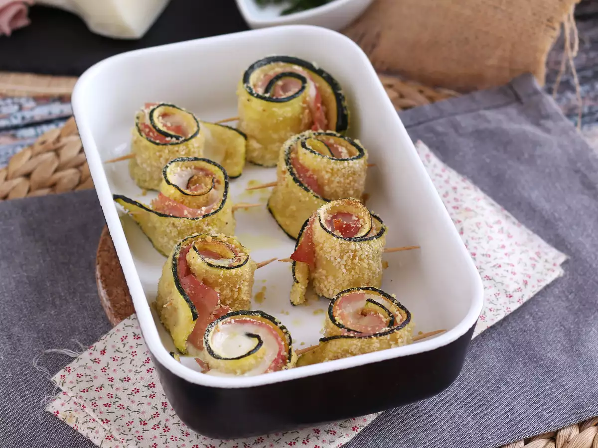 Bagte courgetteruller med kogt skinke og scamorza - foto 3