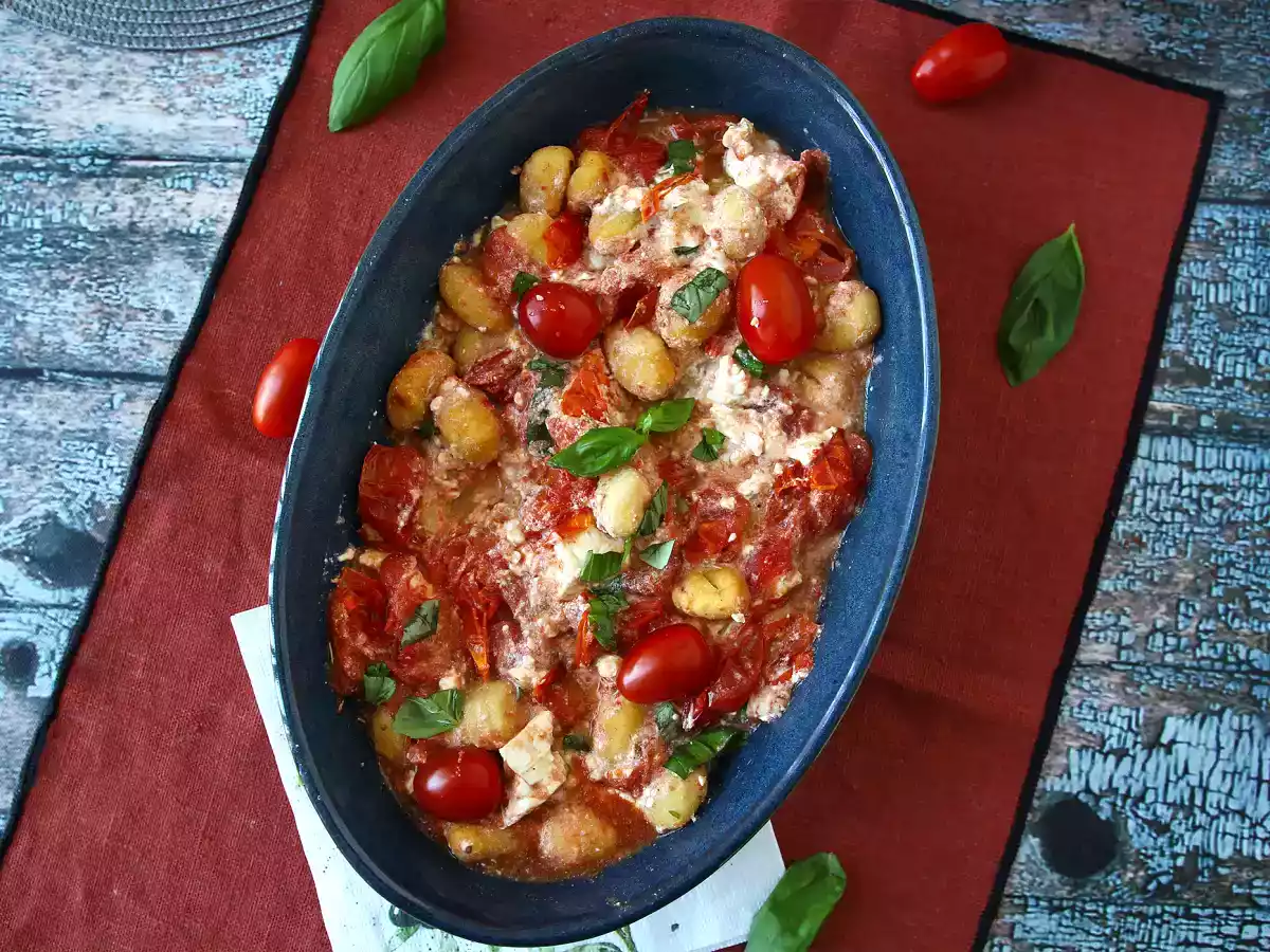 Bagte feta-gnocchi med Airfryer, en superhurtig ret med cherrytomater og feta! - foto 5