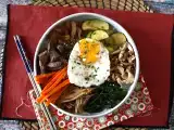 Bibimbap, den traditionelle koreanske ret, foto 3