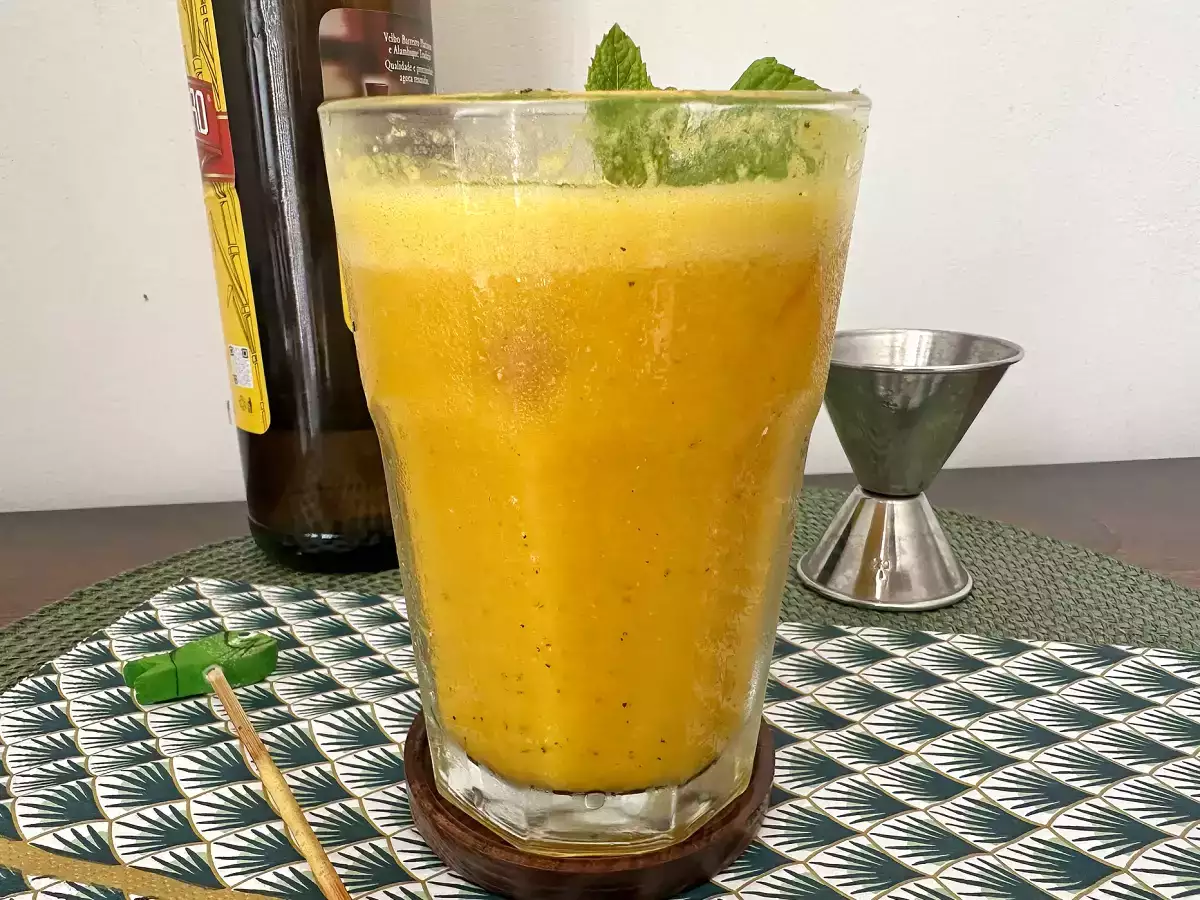 Blendet caipirinha med passionsfrugt: den cremede og forfriskende version af den brasilianske klassiker
