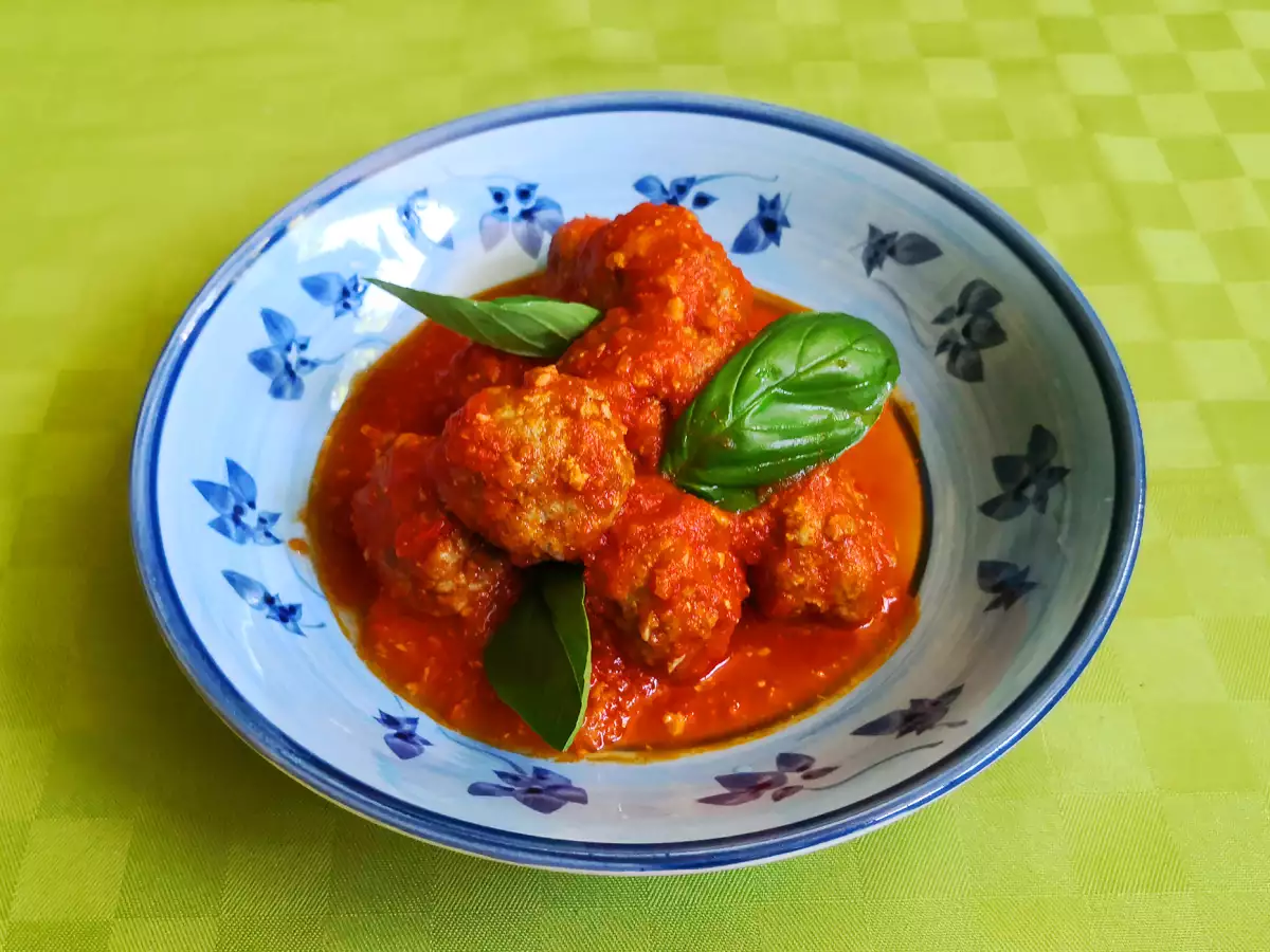 Bløde og smagfulde kødboller i tomatsauce - foto 5