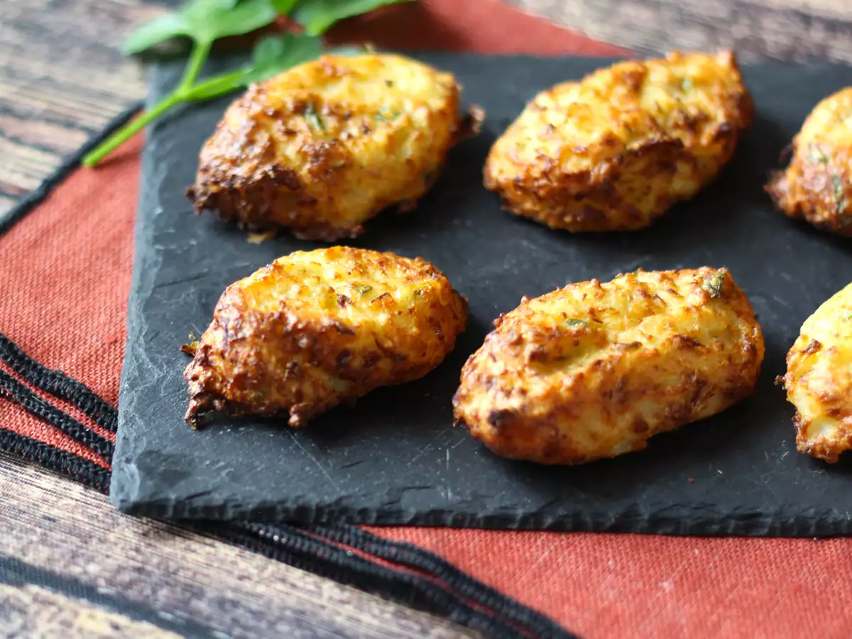 Blomkålsfrikadeller i airfryer: en billig og vegetarisk opskrift - foto 3