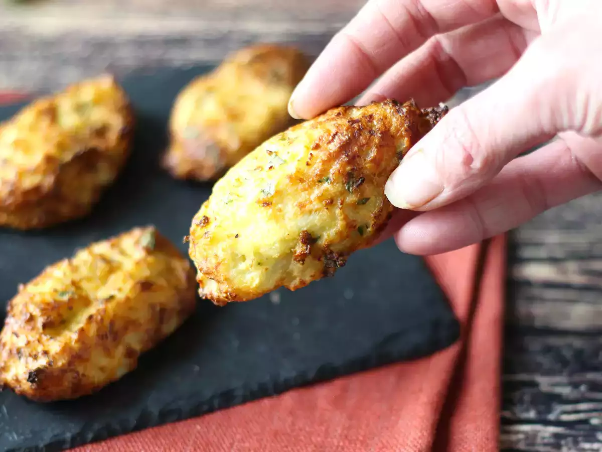 Blomkålsfrikadeller i airfryer: en billig og vegetarisk opskrift - foto 4
