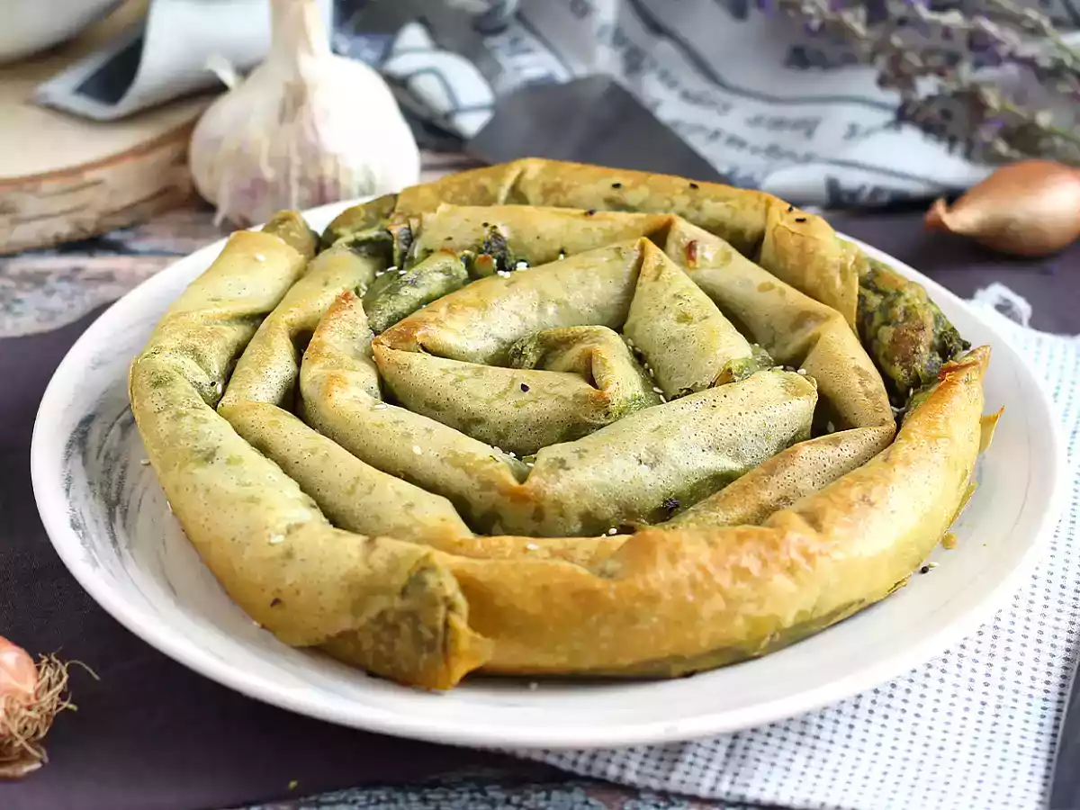 Borek, tyrkisk tærte med spinat og ost