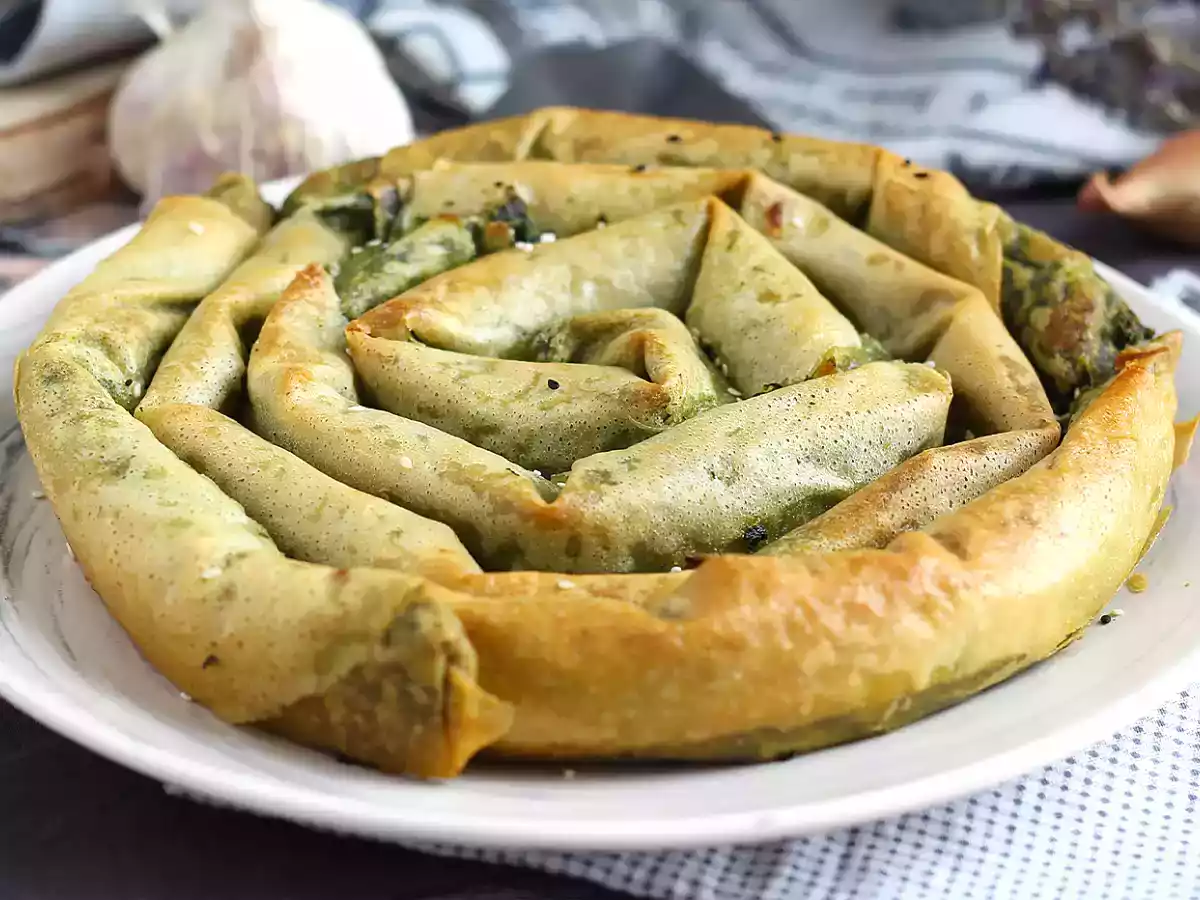 Borek, tyrkisk tærte med spinat og ost - foto 3