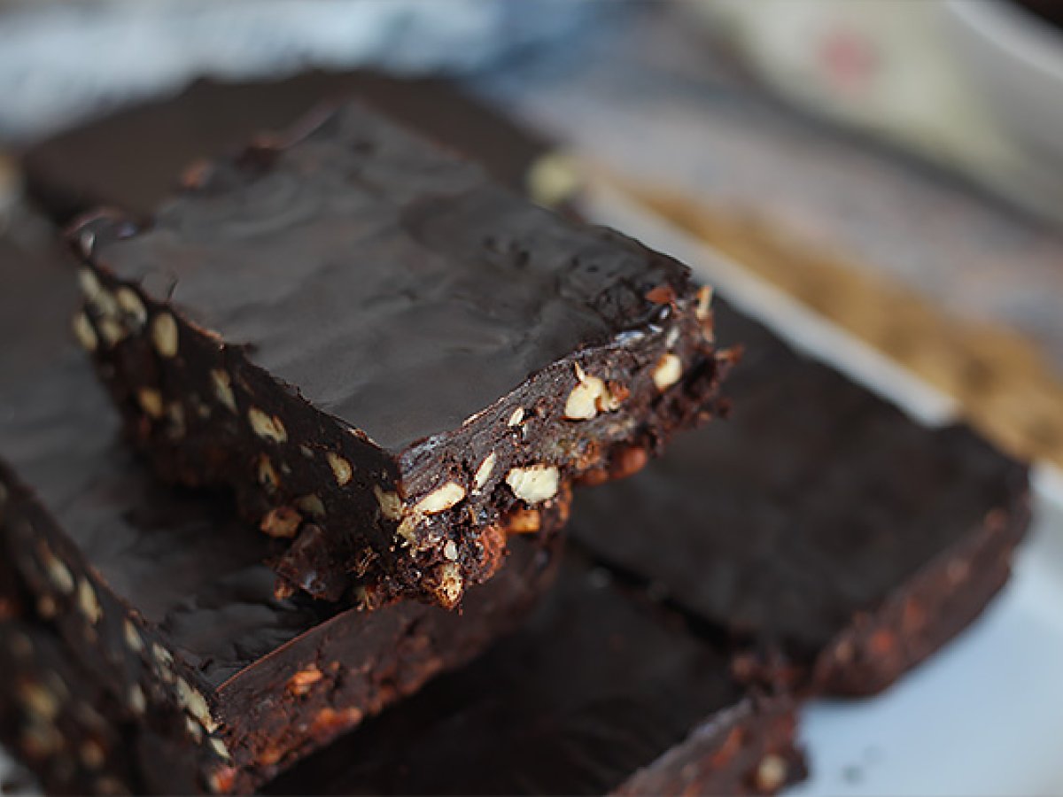 Brawnie - Rå brownie med dadler - foto 2
