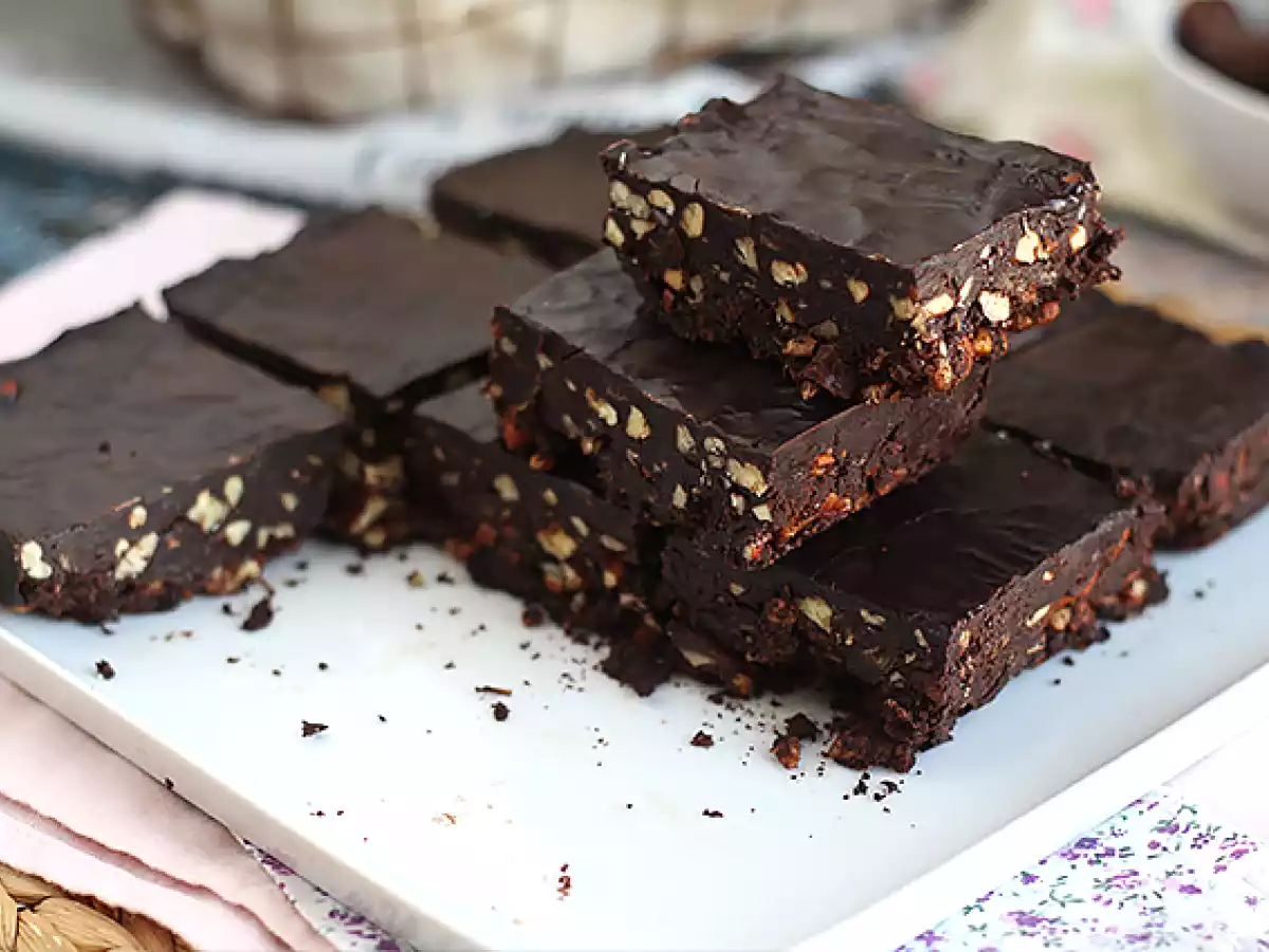Brawnie - Rå brownie med dadler - foto 4