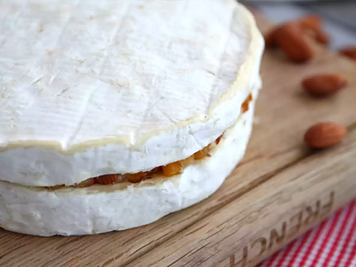 Brie med abrikos- og mandelfyld - foto 4