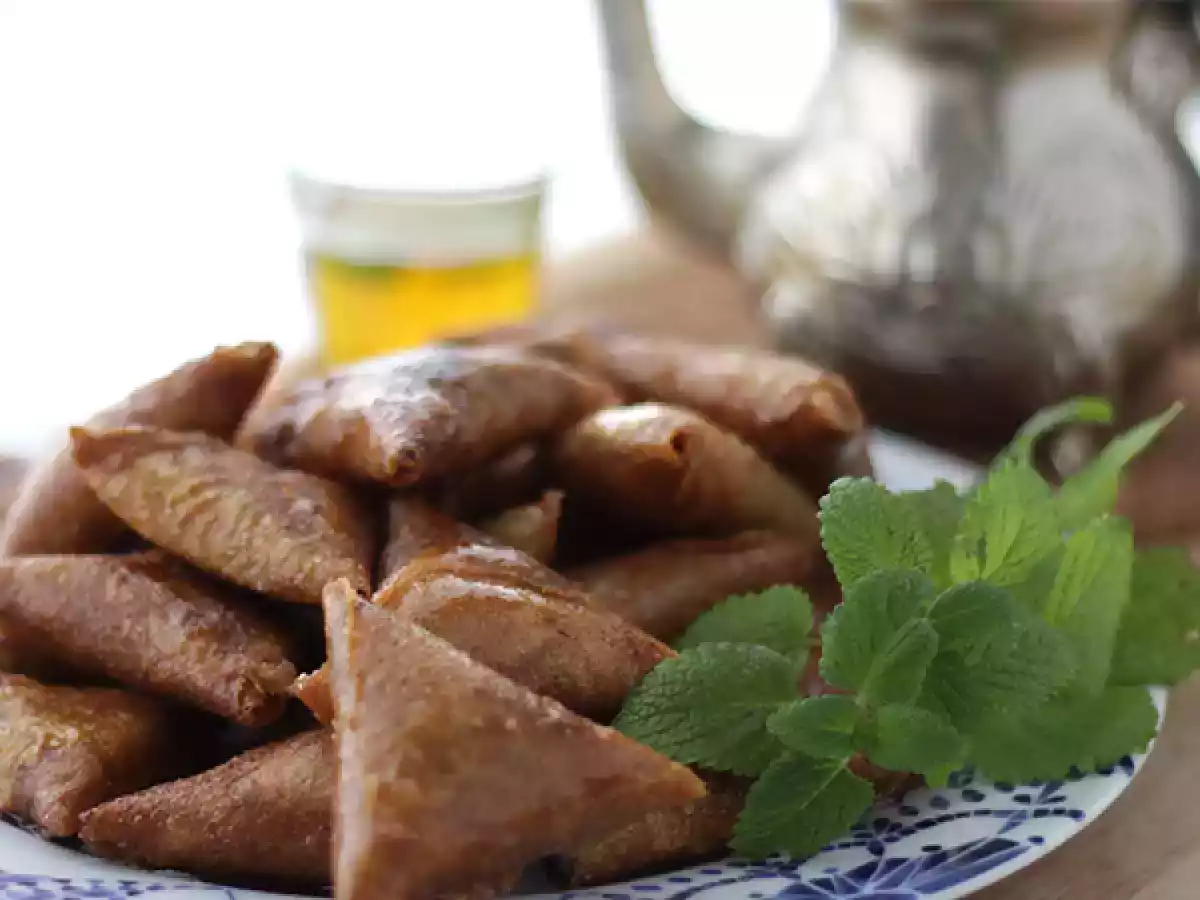 Briouats med mandler, små orientalske kager