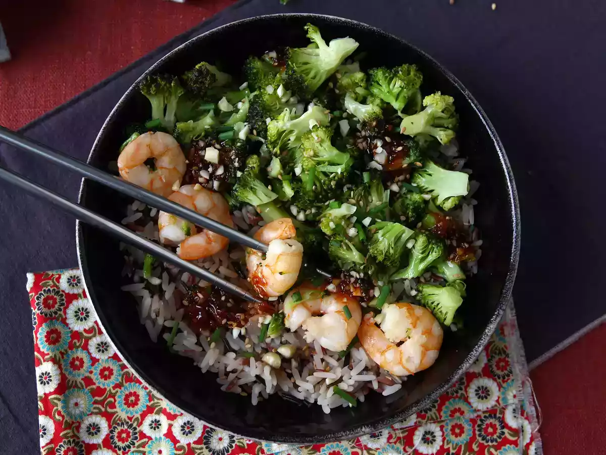 Broccoli og rejer i en krydret koreansk sauce - et enkelt, afbalanceret og krydret måltid - foto 5