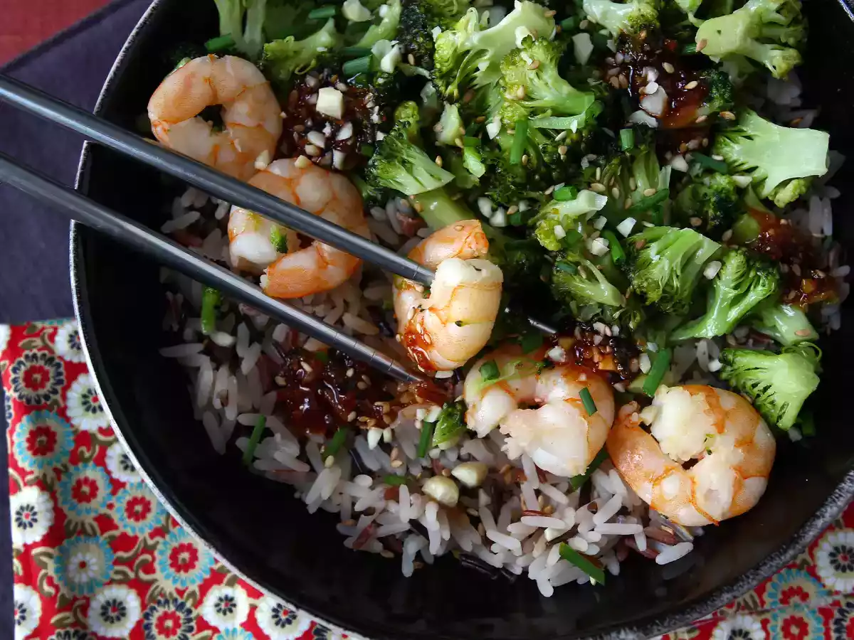 Broccoli og rejer i en krydret koreansk sauce - et enkelt, afbalanceret og krydret måltid - foto 6