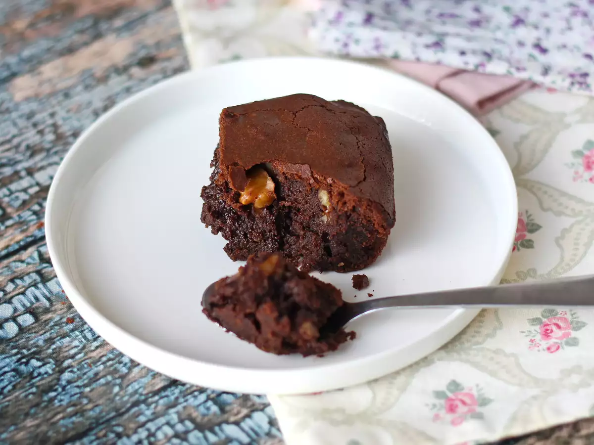 Brownie med chokolade og valnødder i airfryer - foto 2