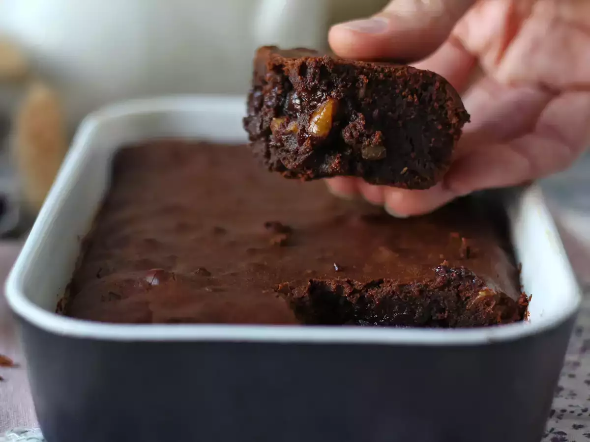 Brownie med chokolade og valnødder i airfryer - foto 4