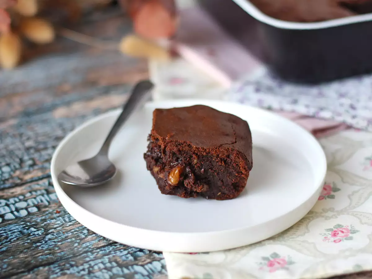 Brownie med chokolade og valnødder i airfryer - foto 7