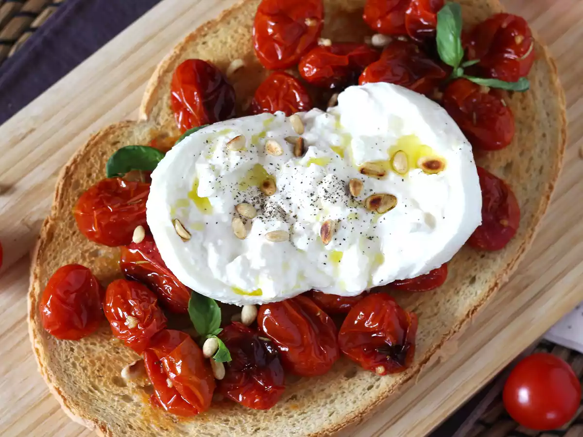 Bruschetta med ristede tomater og burrata - foto 4
