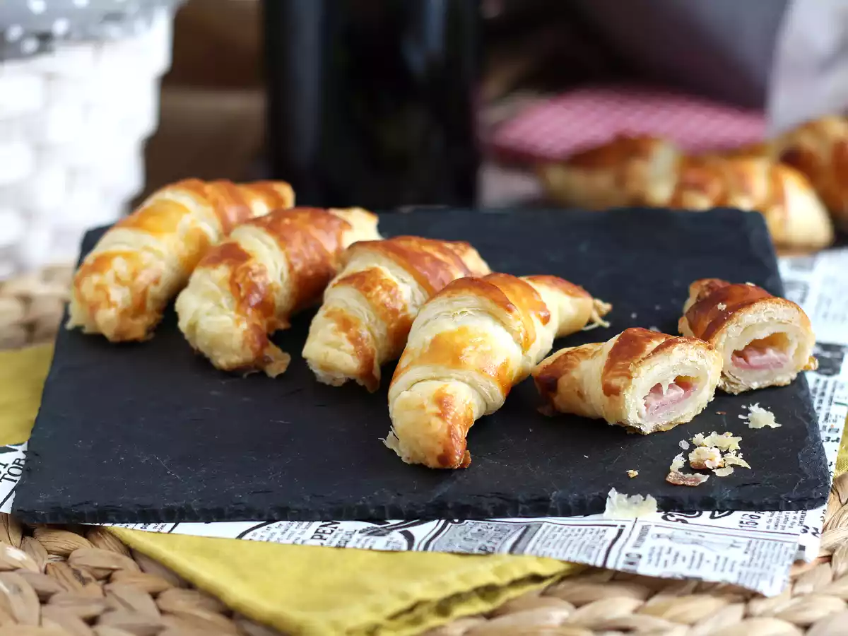 Butterdejscroissanter med bechamelsauce, skinke og ost - foto 5