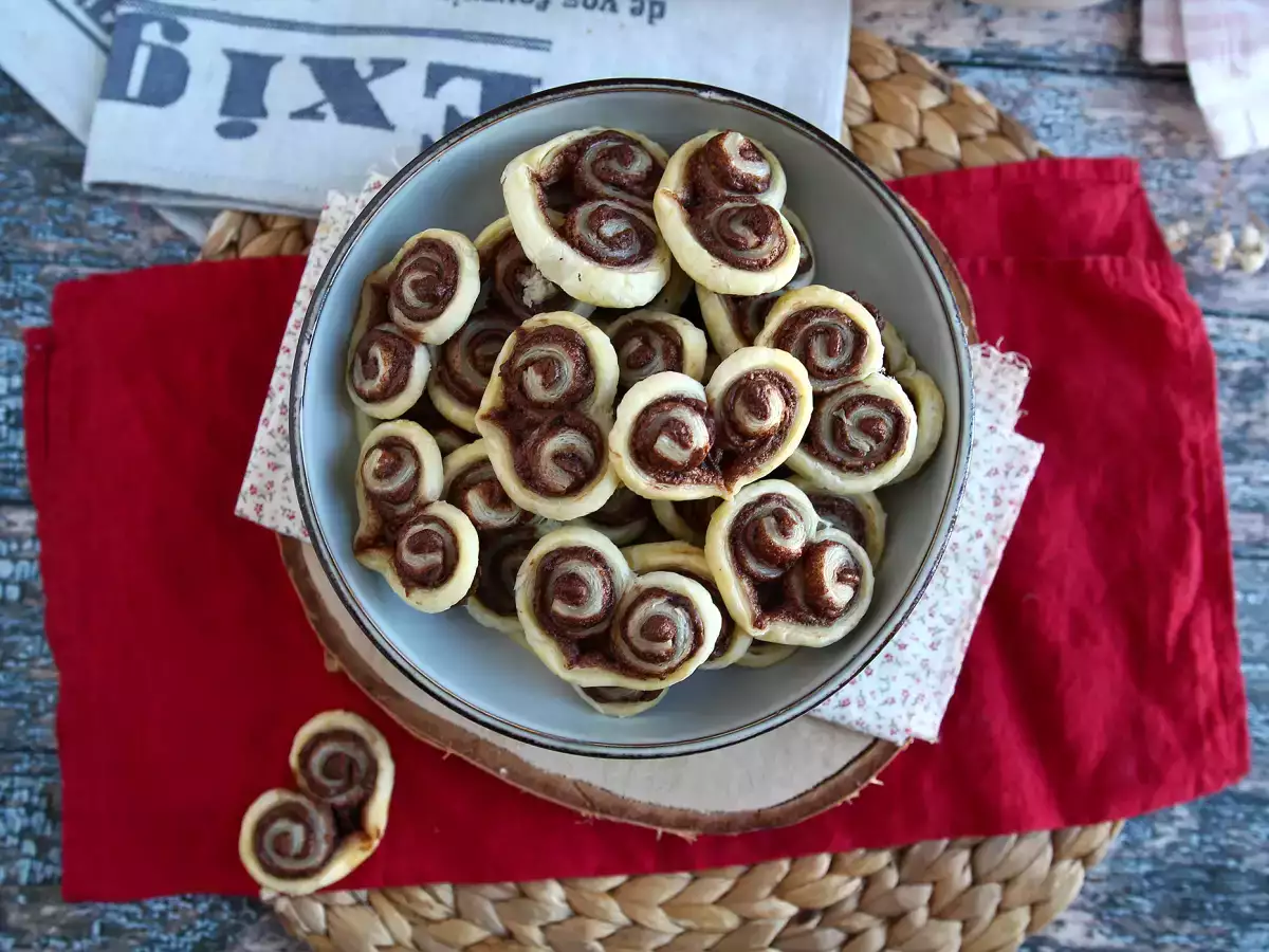 Butterdejshjerter med chokoladepålæg til valentinsdag - foto 2