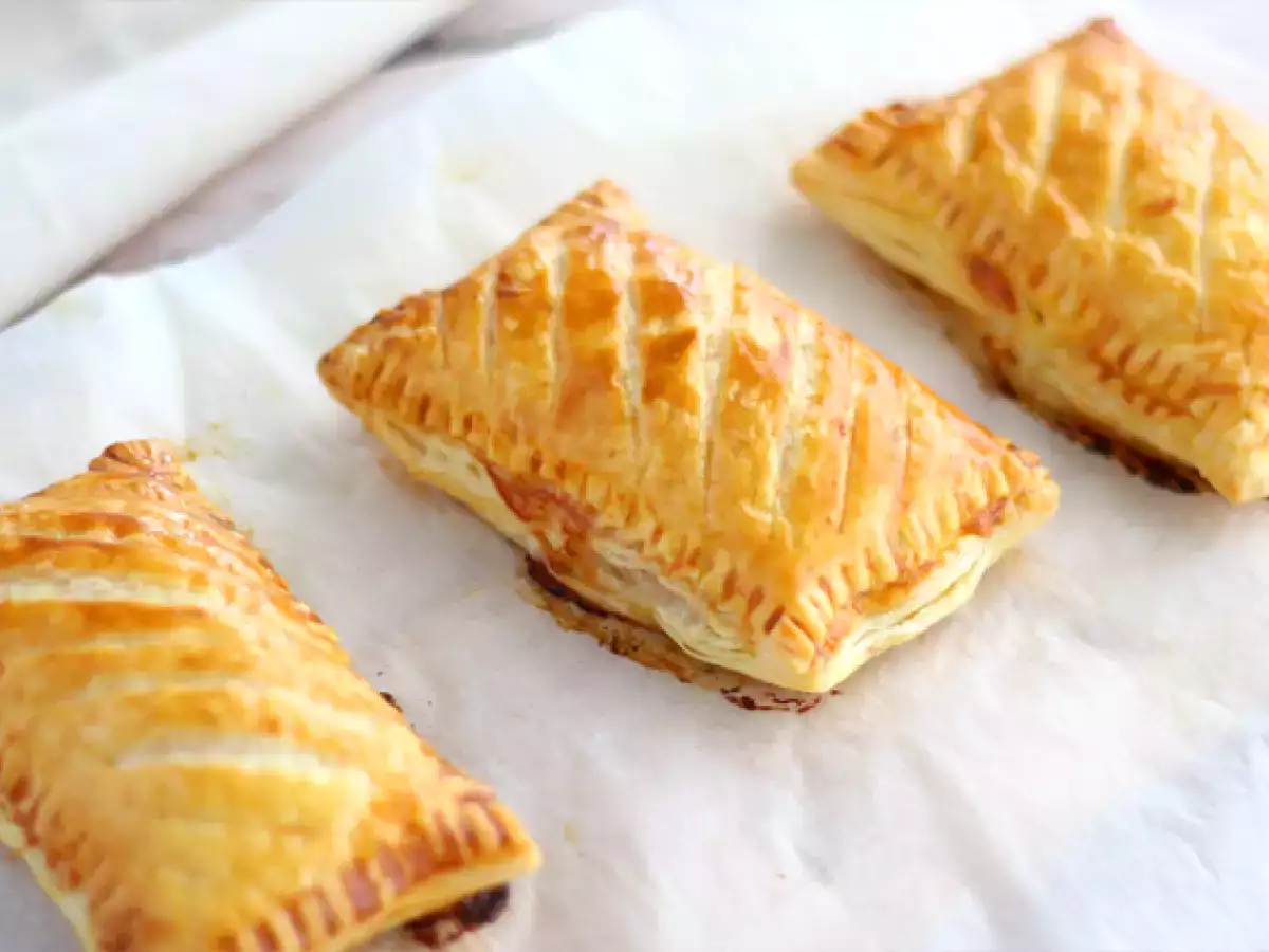Butterdejspakker med skinke og ost