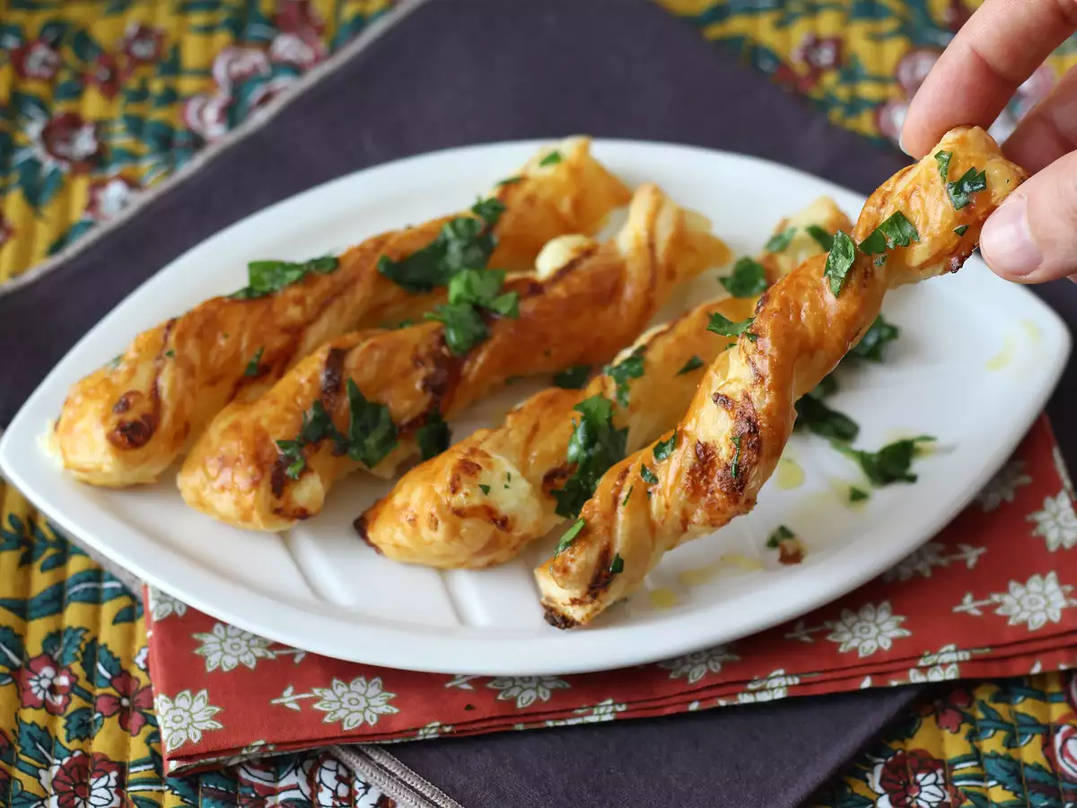 Butterdejstwists med ost i airfryer - foto 3