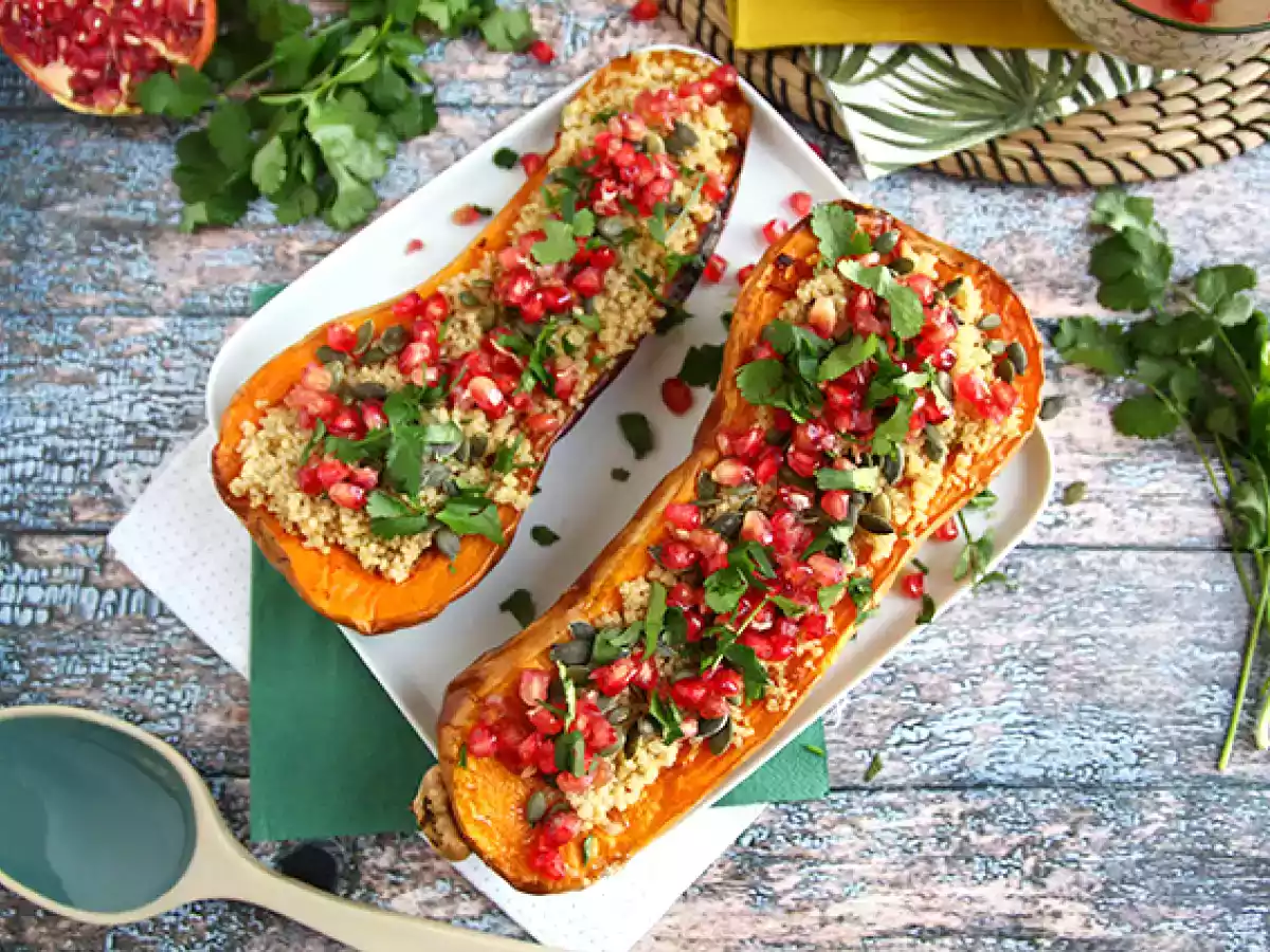 Butternut fyldt med quinoa og granatæble - foto 3