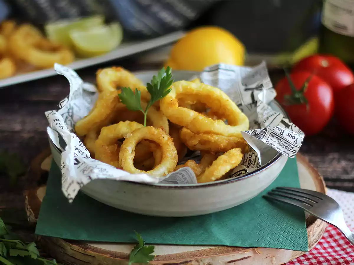 Calamares a la romana - panerede blæksprutter i dej - foto 2