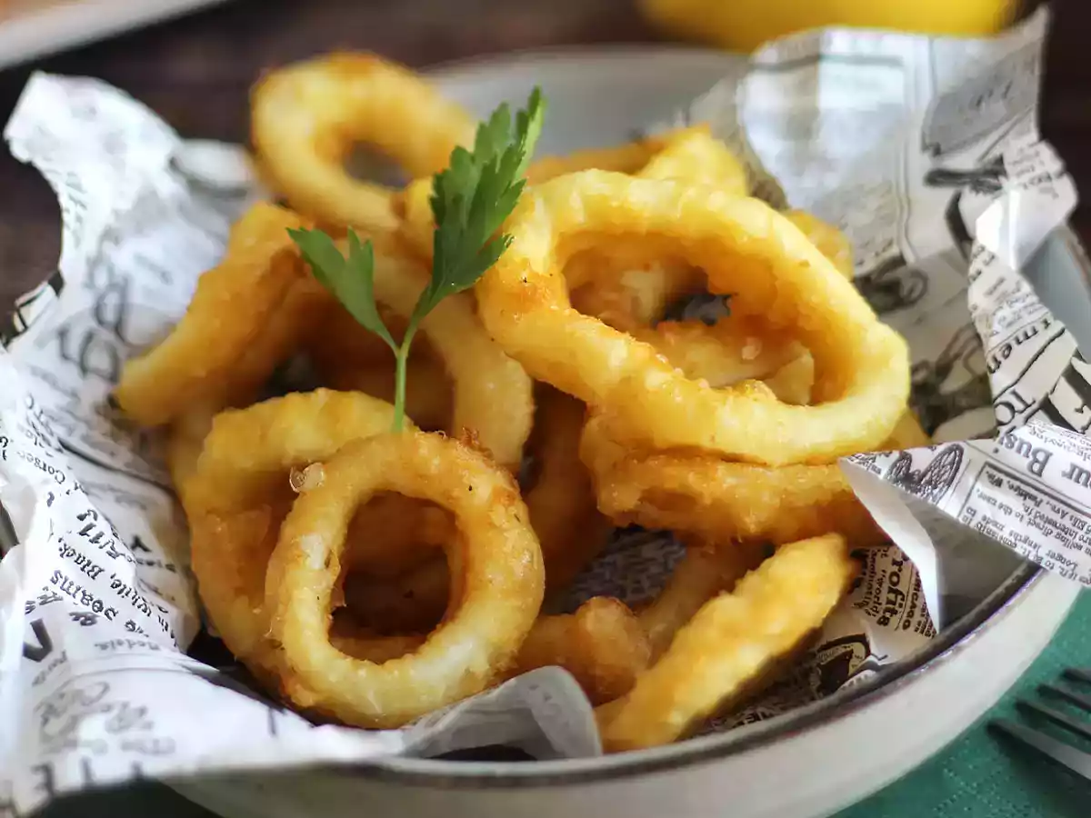 Calamares a la romana - panerede blæksprutter i dej - foto 3
