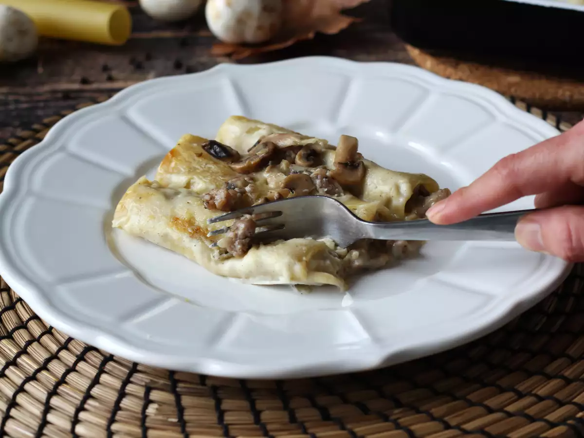 Cannelloni med svampe og pølse: en fyldig og velsmagende pastaret - foto 6