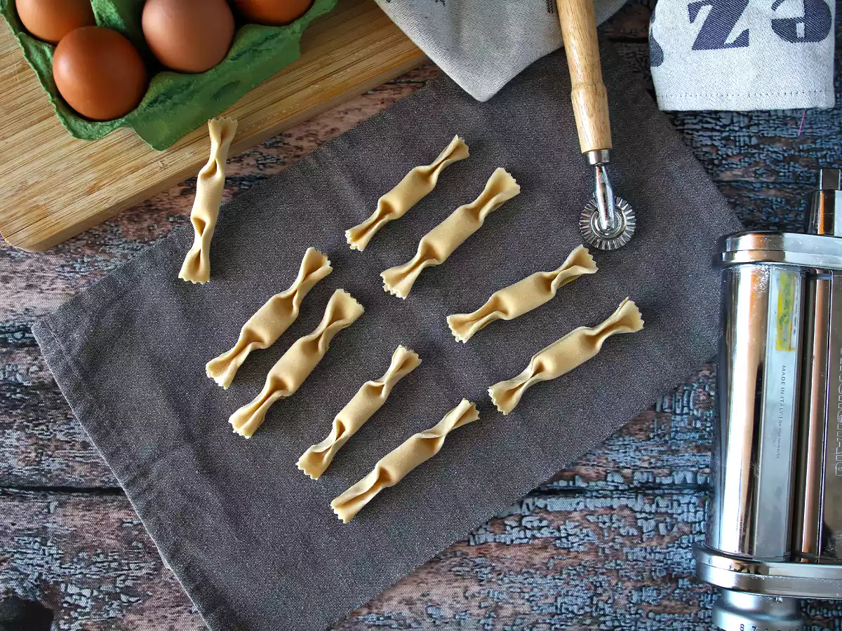 Caramelle, slikformede ravioli med græskar- og ricottafyld - foto 4