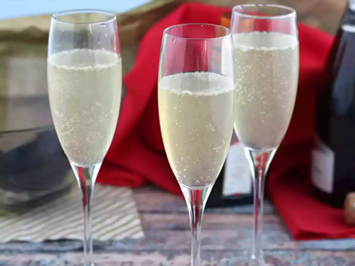 Champagnesuppe, en festlig cocktail
