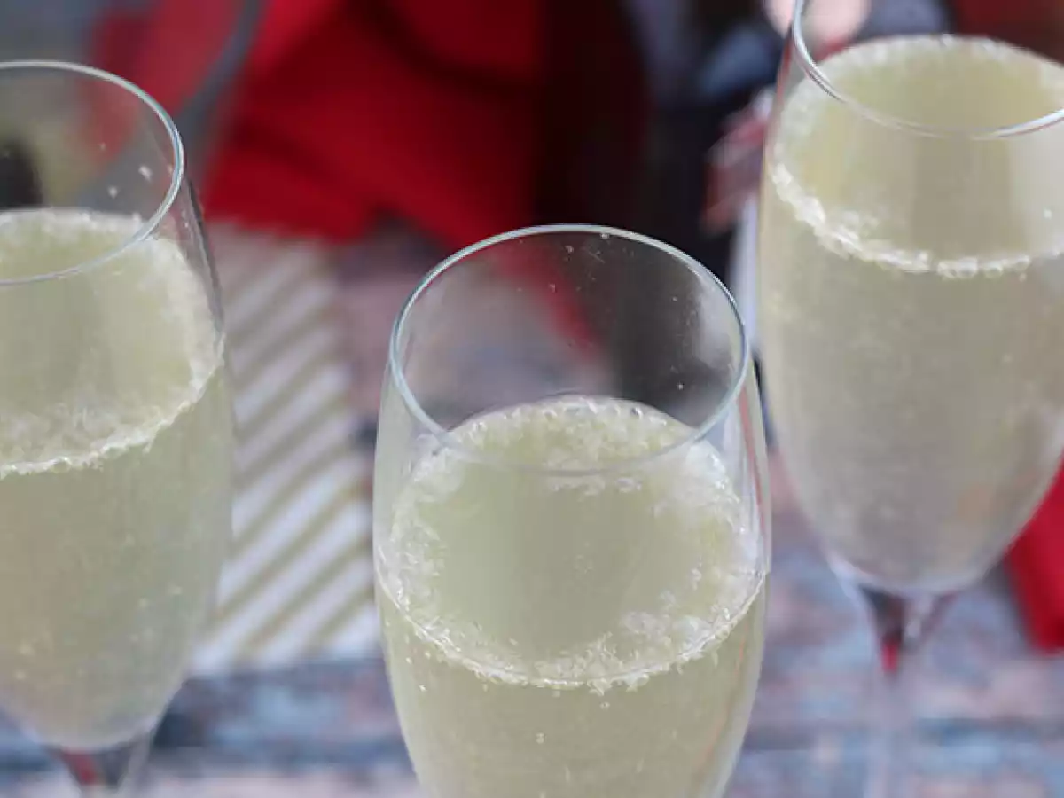 Champagnesuppe, en festlig cocktail - foto 2